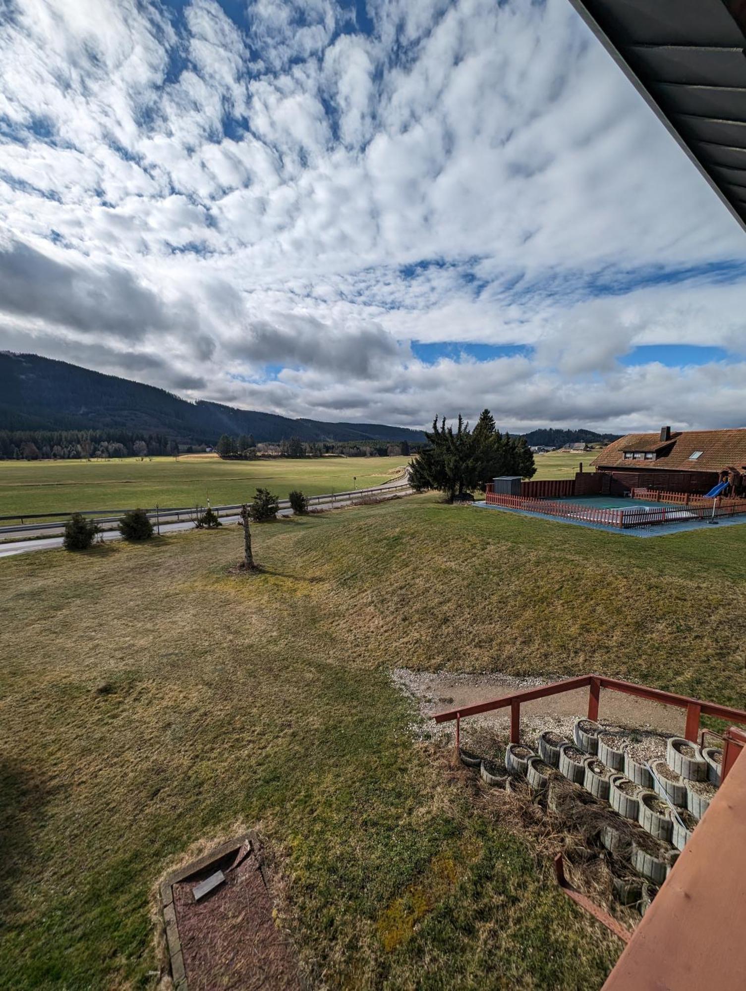 B Und B Titisee Hotel Sonnenmatte Nahe Badeparadies Δωμάτιο φωτογραφία